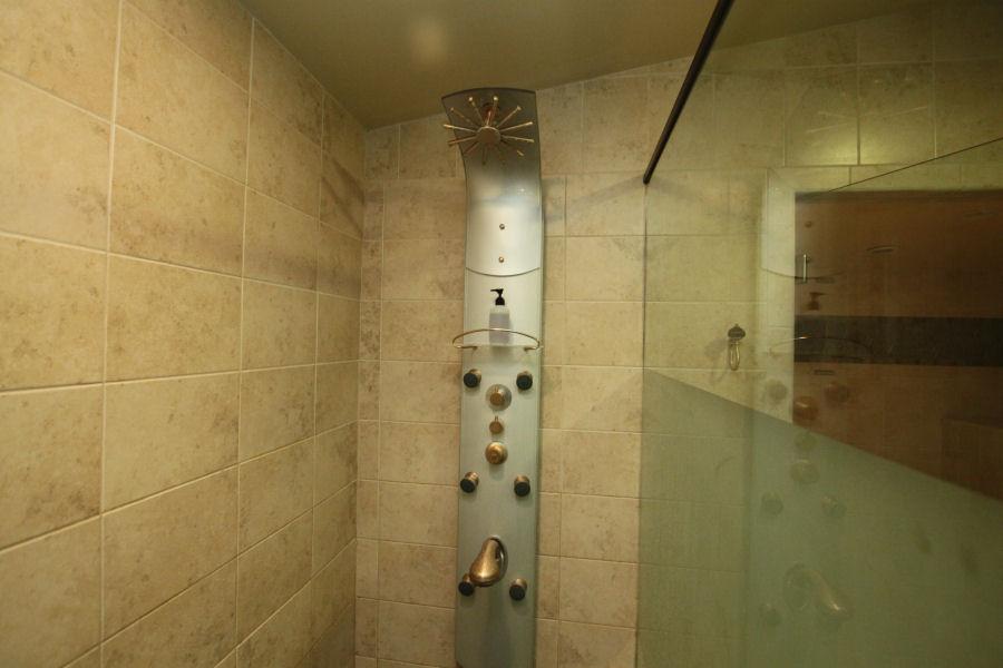 Mr Steam Unique Shower Tower CU1000A