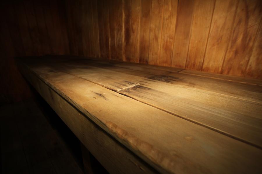 Be Careful of Exposed Hardware in Sauna Benching
