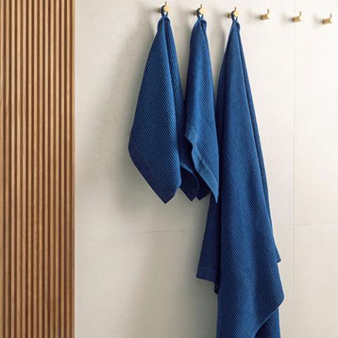 sauna_accessories_630135_bath_towel_dark_blue_3