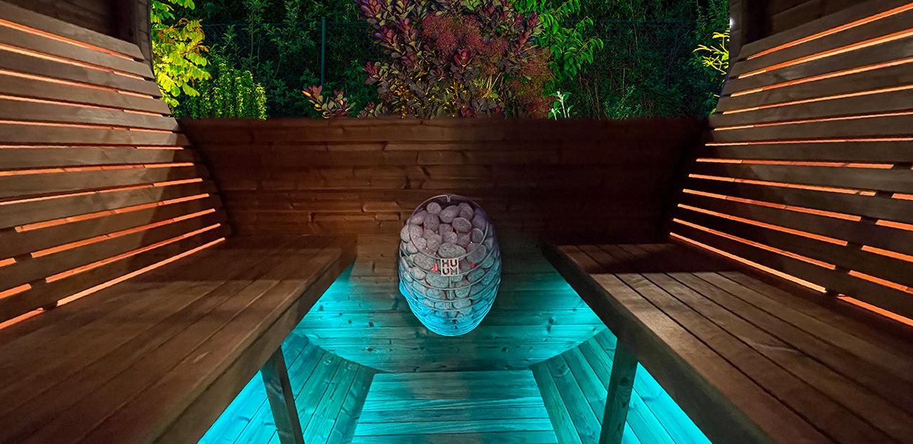 Thermory sauna barrel with HUUM Drop sauna heater